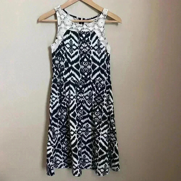 Xhilaration Black & White Dress Medium - Picture 1 of 12